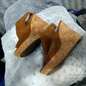 Wedge sandals